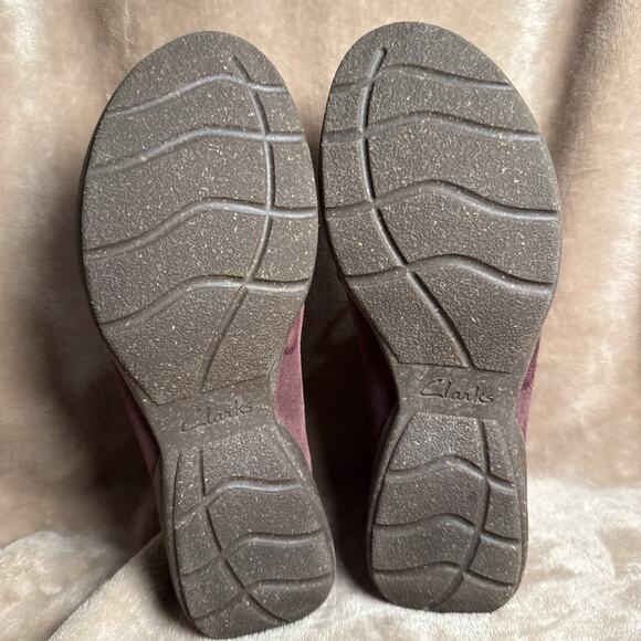 Clarks Roseville Lace Burgundy Ankle Bootie Lace-Up Suede Leather Women's 9.5 M‎ - Picture 7 of 8